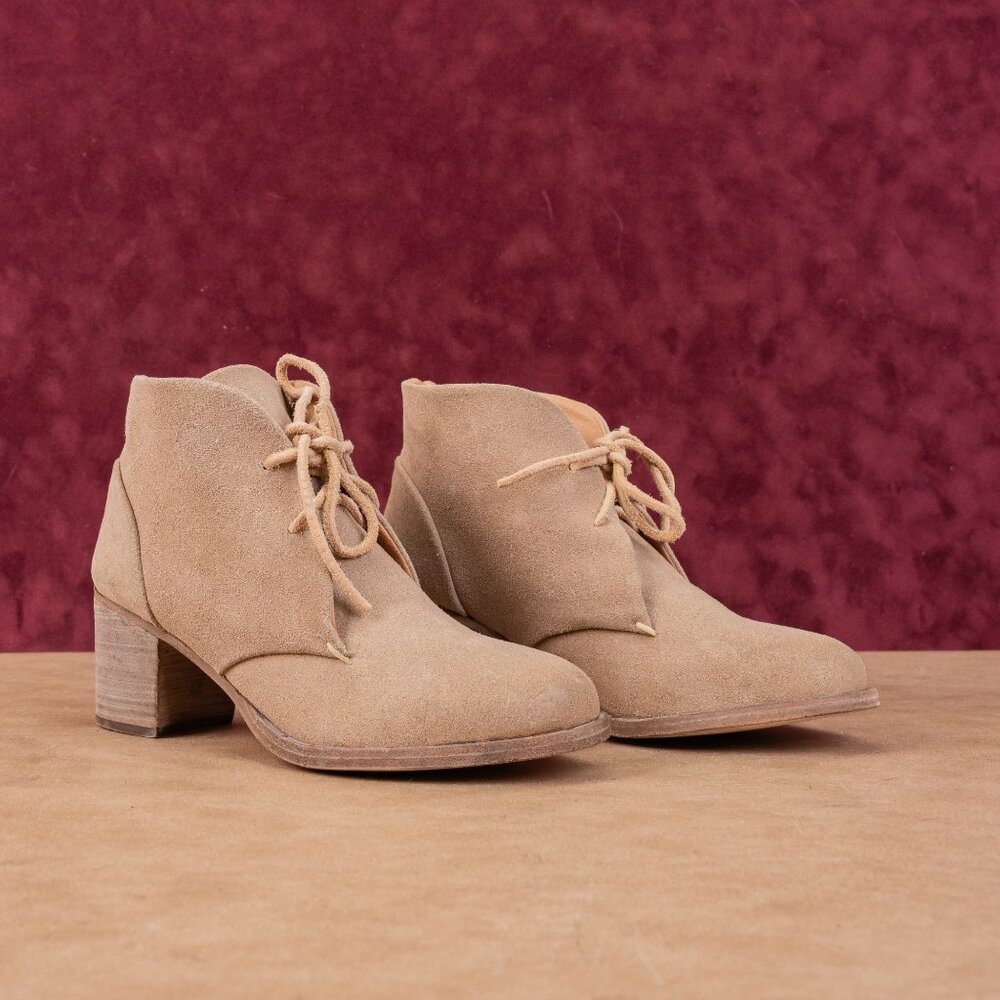 Beek Women Songlark Beige Lace-up Heeled Fashion Ankle Boots sz 7